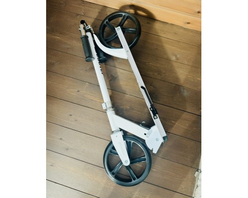 Детский и подростковый складной самокат Scooter двухколесный (6-15 лет) белый