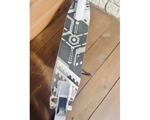 Детский и подростковый складной самокат Scooter двухколесный (6-15 лет) белый