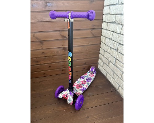 Самокат детский трехколесный Scooter Maxi Макси со светящимися колесами 036z (фиолетовый/цветы)