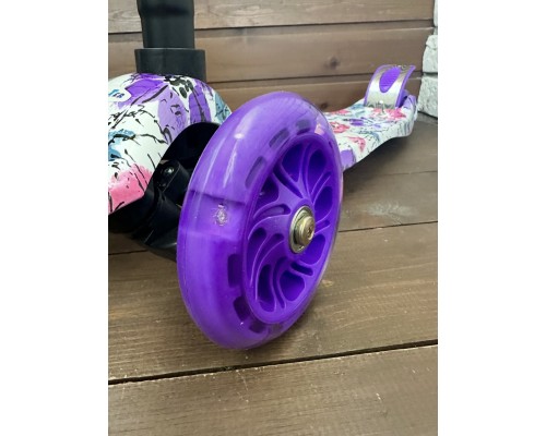 Самокат детский трехколесный Scooter Maxi Макси со светящимися колесами 036z (фиолетовый/цветы)