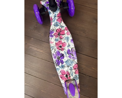 Самокат детский трехколесный Scooter Maxi Макси со светящимися колесами 036z (фиолетовый/цветы)