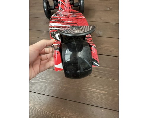 Детский самокат Scooter Maxi с принтом и светящимися колесами 036Z (черный/красный принт)