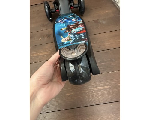 Детский самокат Scooter Maxi (2,5-7 лет) со светящимися колесами (Герои), арт. 0072R