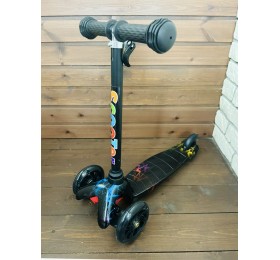 Детский самокат Scooter Mini (1,5-4 года) со светящимися колесами (черный/молнии), арт. 038z