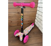 Детский самокат Scooter Mini (1,5-4 года) со светящимися колесами (розовый/фрукты), арт. 038z