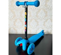 Детский самокат Scooter Mini (1,5-4 года) со светящимися колесами (голубой), арт. 038