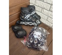 Роликовые коньки с раздвижным механизмом со шлемом и защитой на руки и ноги (размер 31-34 или 35-38), арт. 203-S (черный)