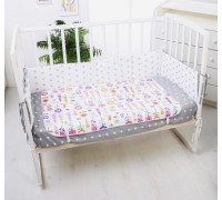 Клеенка подкладная с водоотталкивающим покрытием (0,7 х 1 м) с резинками-держателями, окантована по краям, цвет микс, арт. 876561