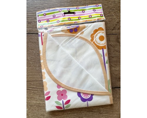 Клеенка подкладная с водоотталкивающим покрытием (0,7 х 1 м) с резинками-держателями, окантована по краям, цвет микс, арт. 876561