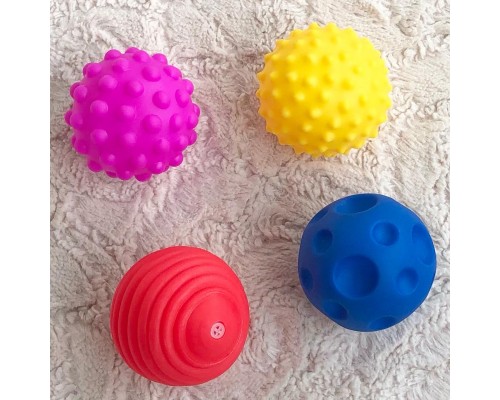 Набор развивающих тактильных мячиков "Ёлка с игрушками", 4 штуки, Крошка Я, арт. 4916696