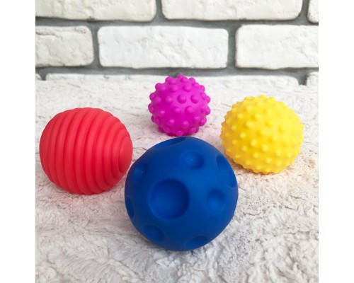 Набор развивающих тактильных мячиков "Ёлка с игрушками", 4 штуки, Крошка Я, арт. 4916696