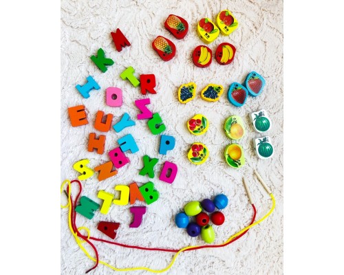 Шнуровка «Сердце» (фрукты, английский алфавит) 55 бусин